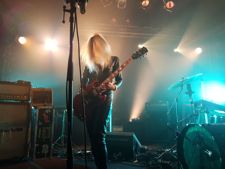 Blood Red Shoes - Laura-Mary Carter
